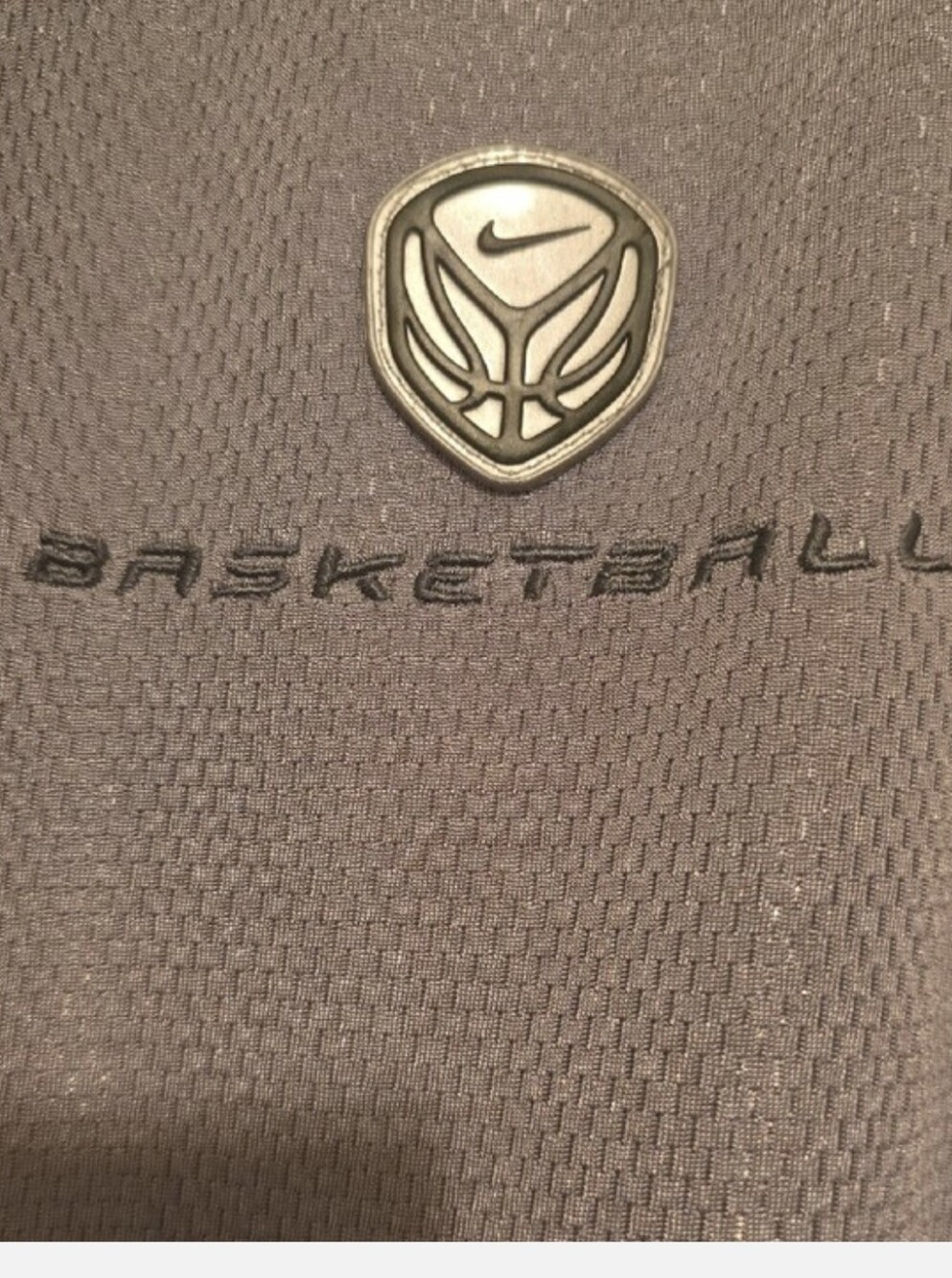 Sleeveless Basketball Jersey in Light Gray and Black - Picture 3 of 3